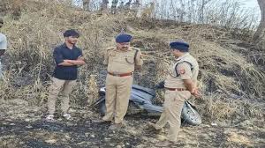 गोरखपुर में मिला प्रेमी युगल का शव, पास मिले जहरीले पदार्थ की शीशी और दवा; जांच में जुटी पुलिस